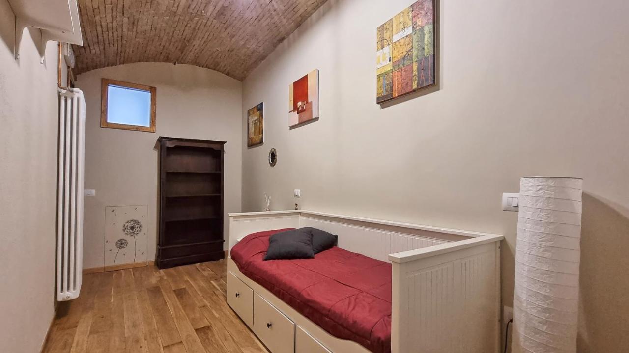 ספולטו Residenza Dei Longobardi Affittacamere מראה חיצוני תמונה